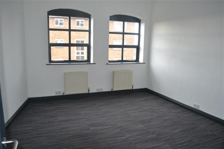 Serviced Office Space TO-LET Walsall, Walsall