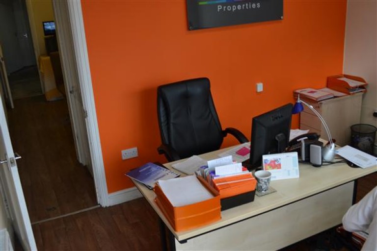 Office / Retail Outlet TO-LET - Perry Barr, Birmingham