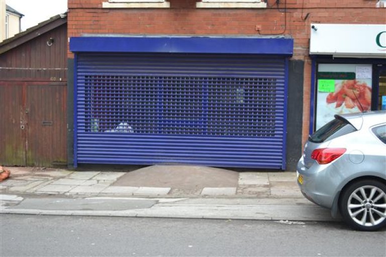 Retail Property TO LET - Anne Street - Willenhall, Wolverhampton